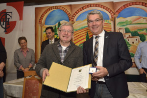 Auszeichnung von Dieter Müller mit der Ehrennadel in Silber anlässlich der Jahreshauptversammlung des THC Rot-Weiß Bergisch Gladbach e.V.